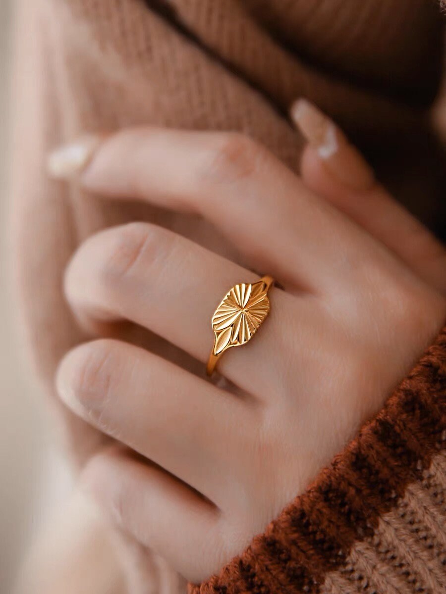 Non Tarnish Sunbeam Signet Ring, Gold Sunburst Ring, Waterproof Gold Band Ring, Geometric Gold Plated Signet Ring, Stackable Ring