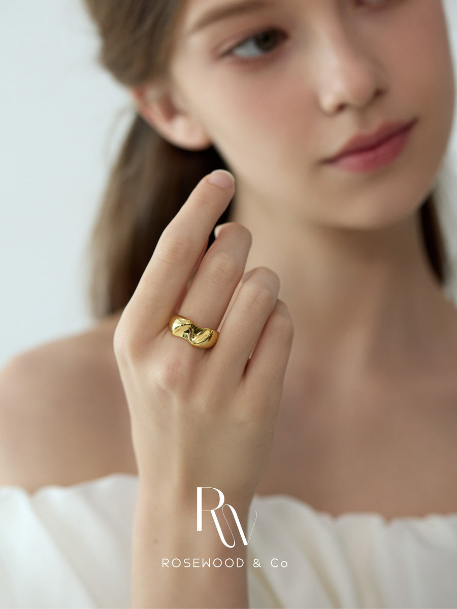 Non Tarnish Gold Textured Band Ring, Handmade Hammered Band Ring, Green Gemstone Signet ring, Gold Lava Wave Ring, Gold Filled Band Ring