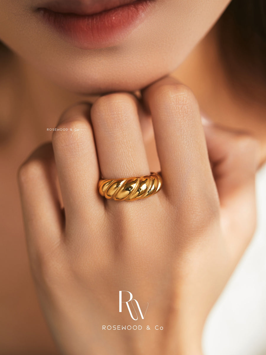 Non Tarnish Gold Croissant Ring, 18K Gold Band Ring, Waterproof Gold Signet Ring, Chunky Gold Band Ring, Statement Ring